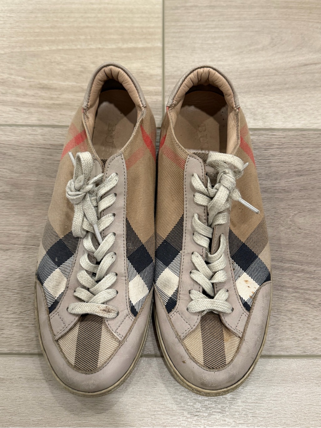 Burberry Hartfields Sneakers Women 9 Men's 7 Tan House Check Low Top Leather